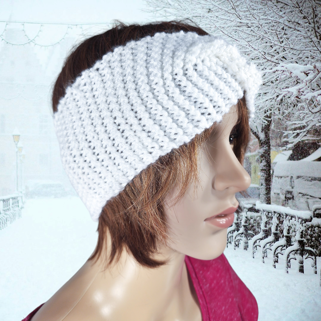Handmade Knitted Earwarmer with Twist (White)